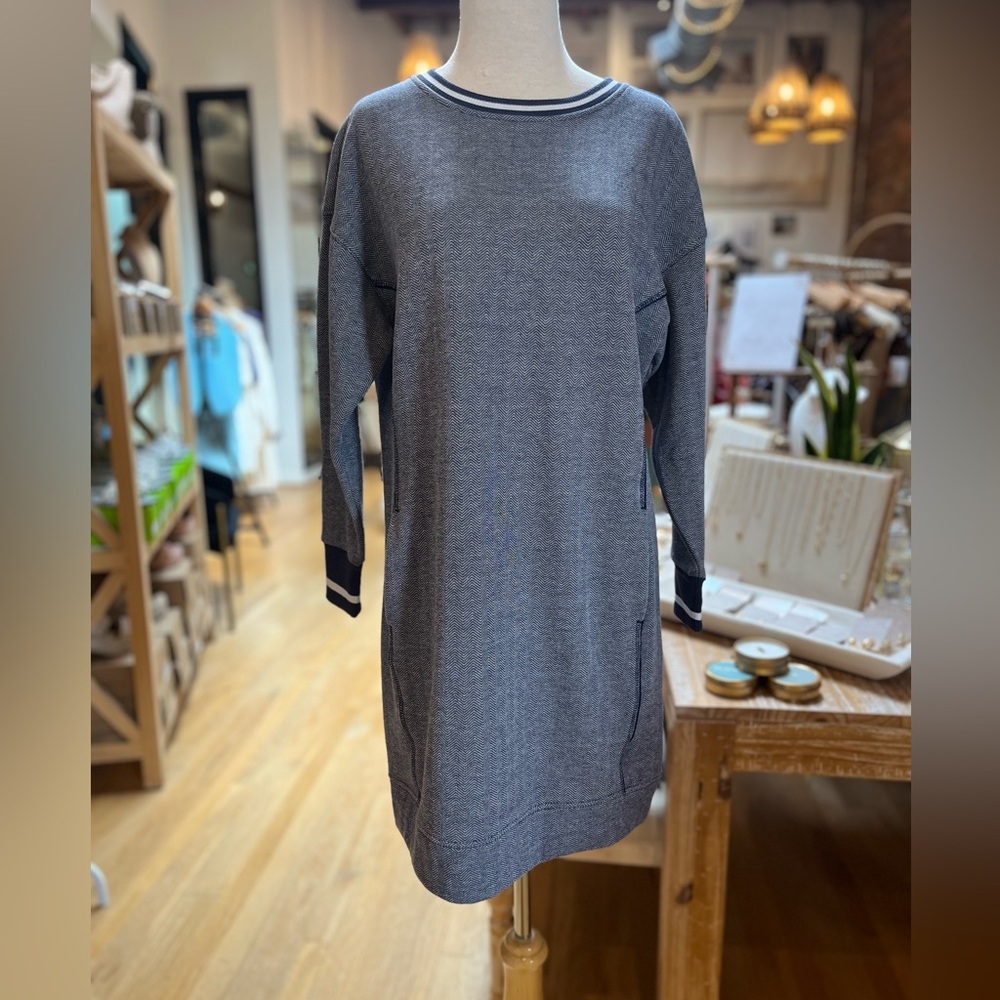 Vineyard Vines 🐳 Varsity Sweatshirt Dress, Deep Bay Heather, Medium, NWT